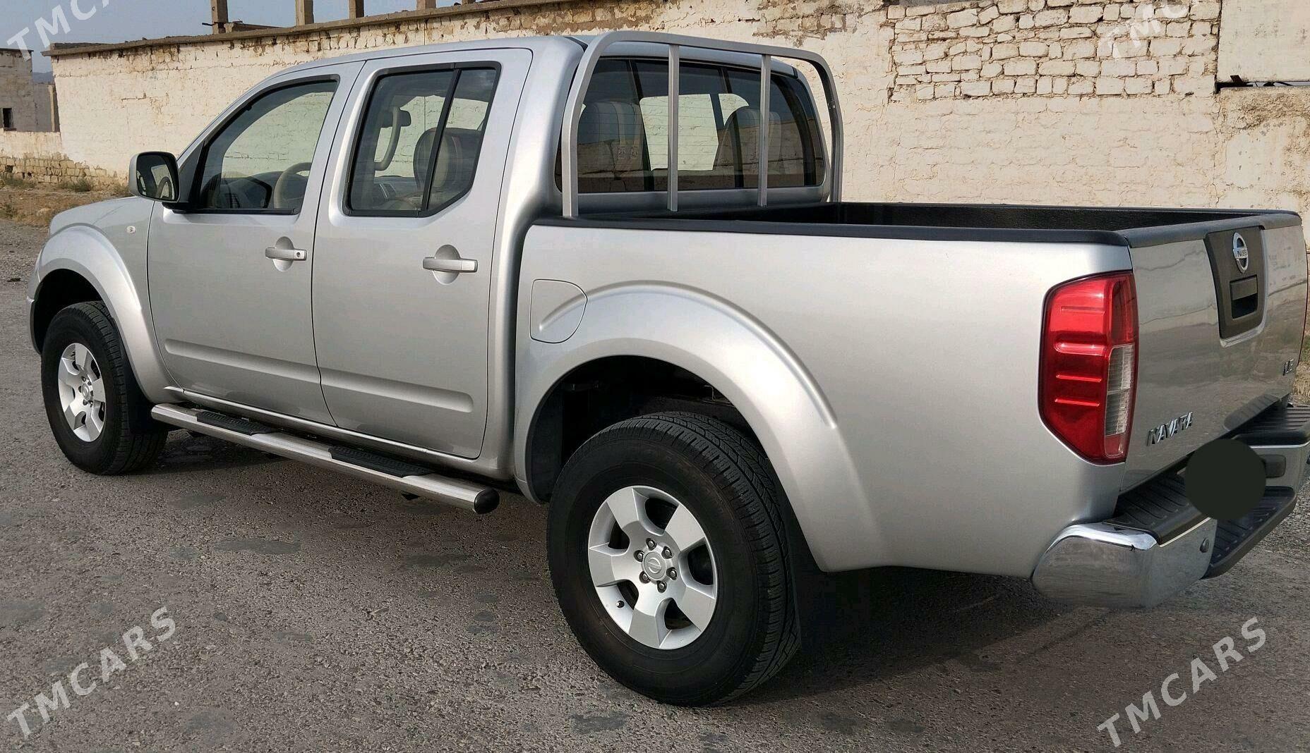 Nissan Navara 2014 - 230 000 TMT - Gyzylarbat - img 1