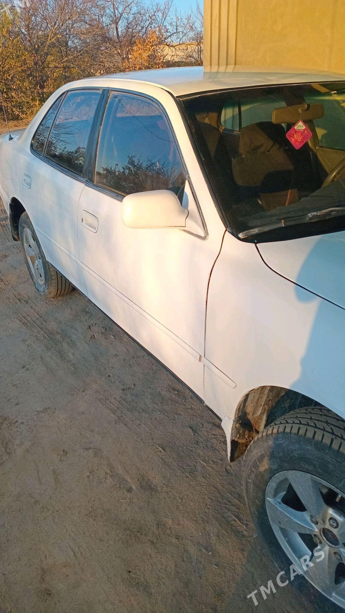 Toyota Camry 1995 - 85 000 TMT - Гурбансолтан Едже - img 2