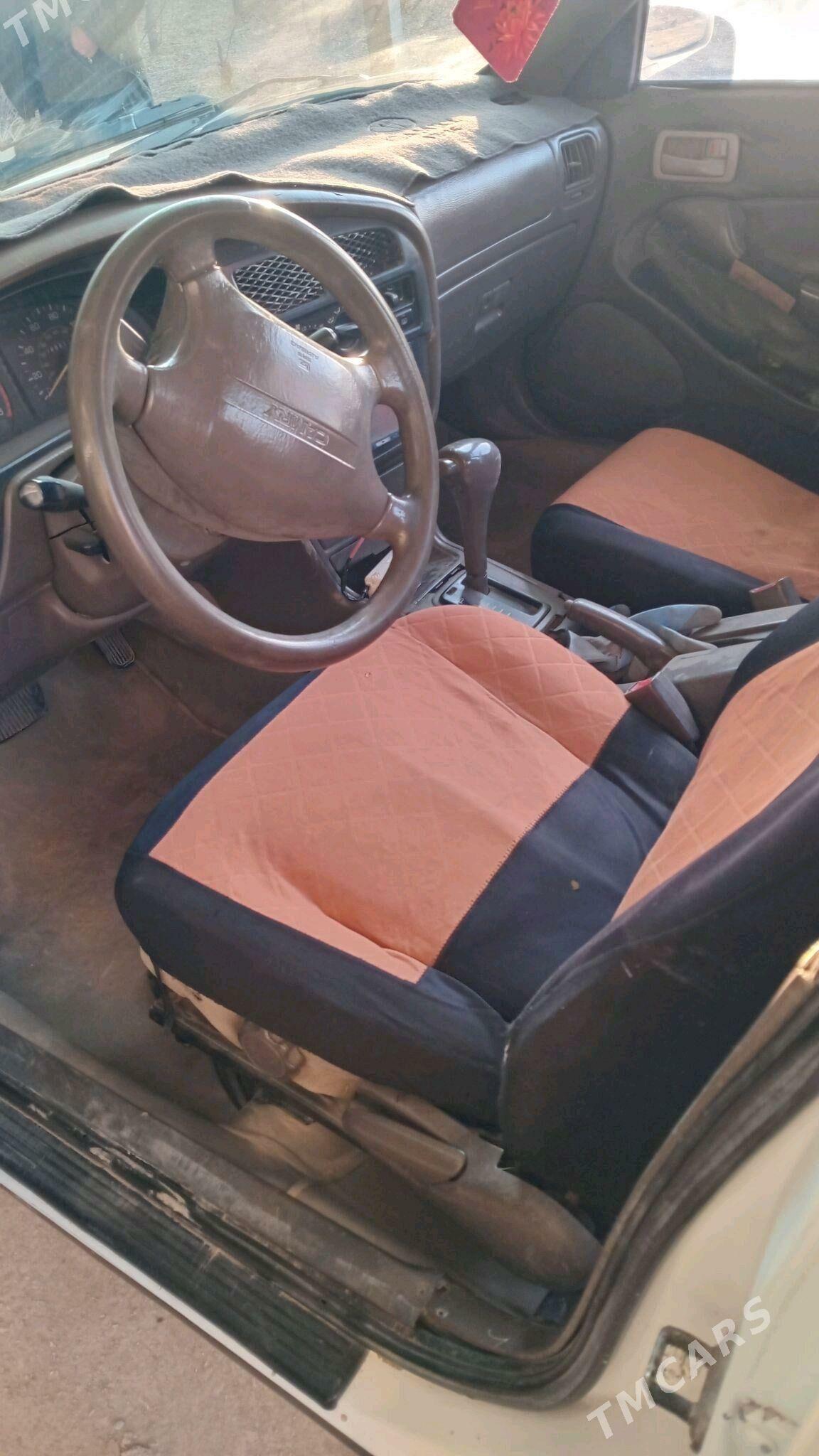 Toyota Camry 1995 - 85 000 TMT - Гурбансолтан Едже - img 4