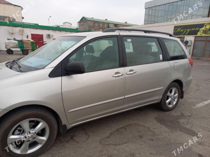 Toyota Sienna 2009 - 220 000 TMT - Туркменабат - img 3