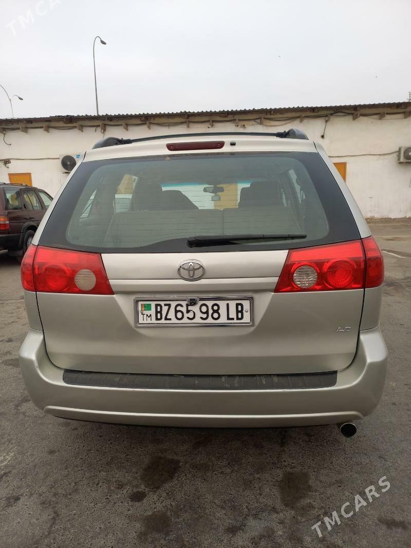 Toyota Sienna 2009 - 220 000 TMT - Туркменабат - img 2