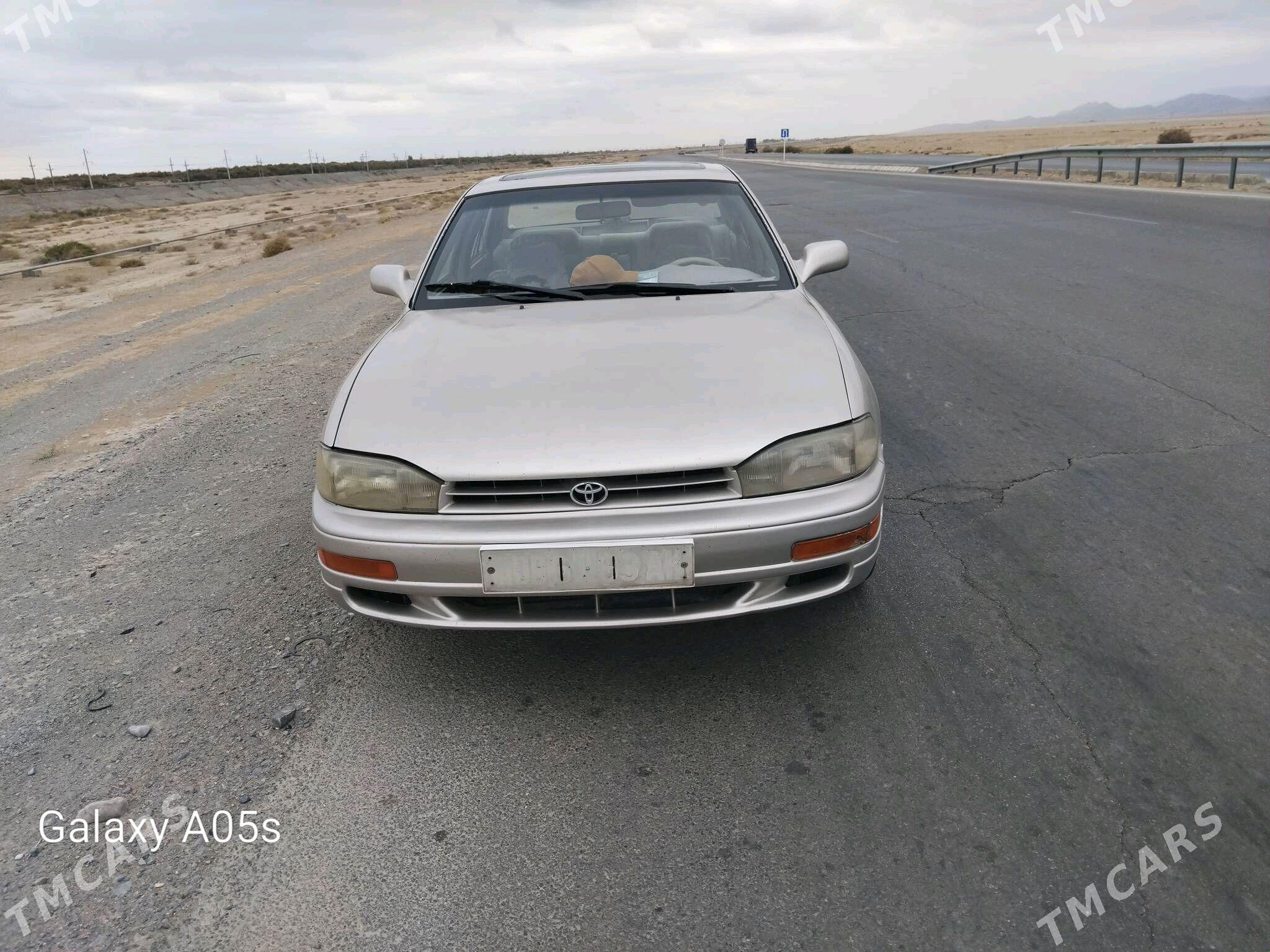 Toyota Camry 1993 - 87 000 TMT - Bäherden - img 2