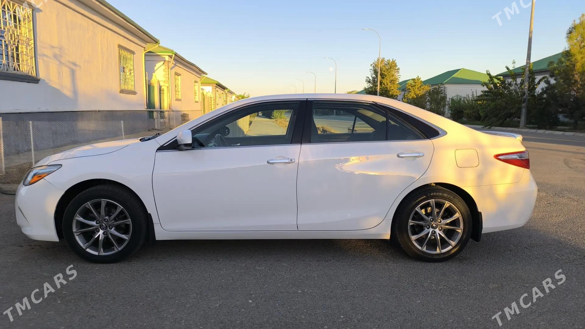 Toyota Camry 2016 - 257 000 TMT - 9 мкр - img 3