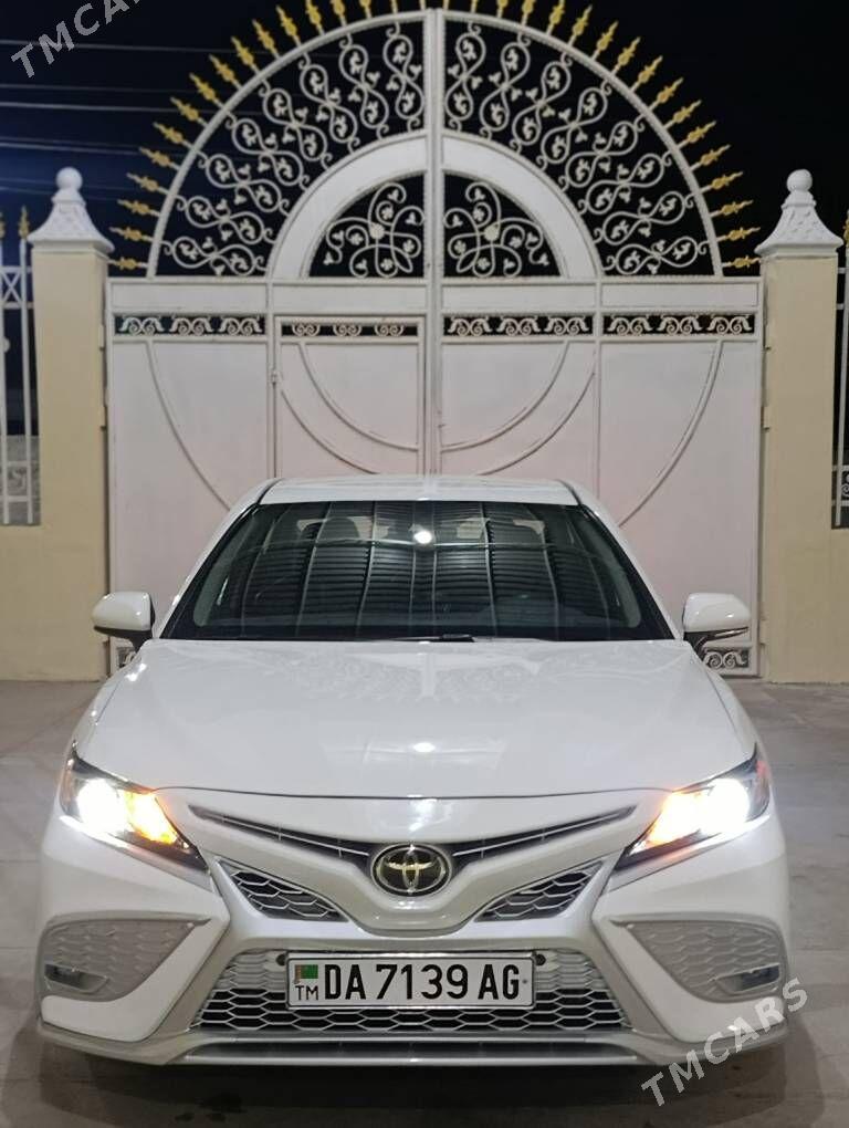 Toyota Camry 2022 - 340 000 TMT - Ашхабад - img 1