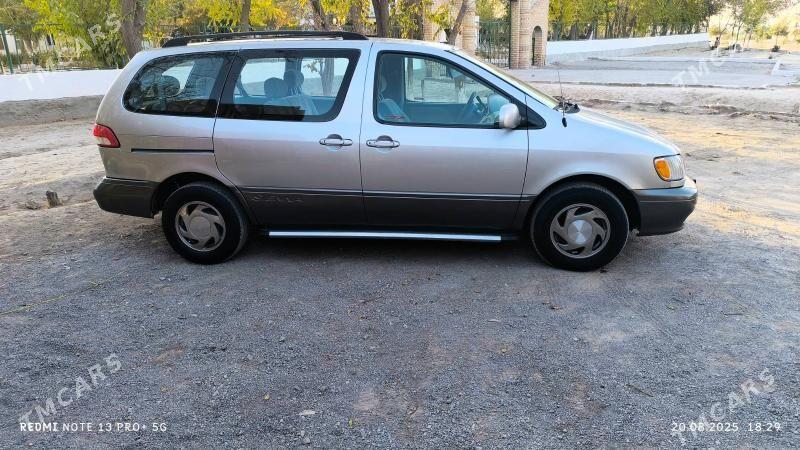 Toyota Sienna 2001 - 198 000 TMT - Керки - img 2