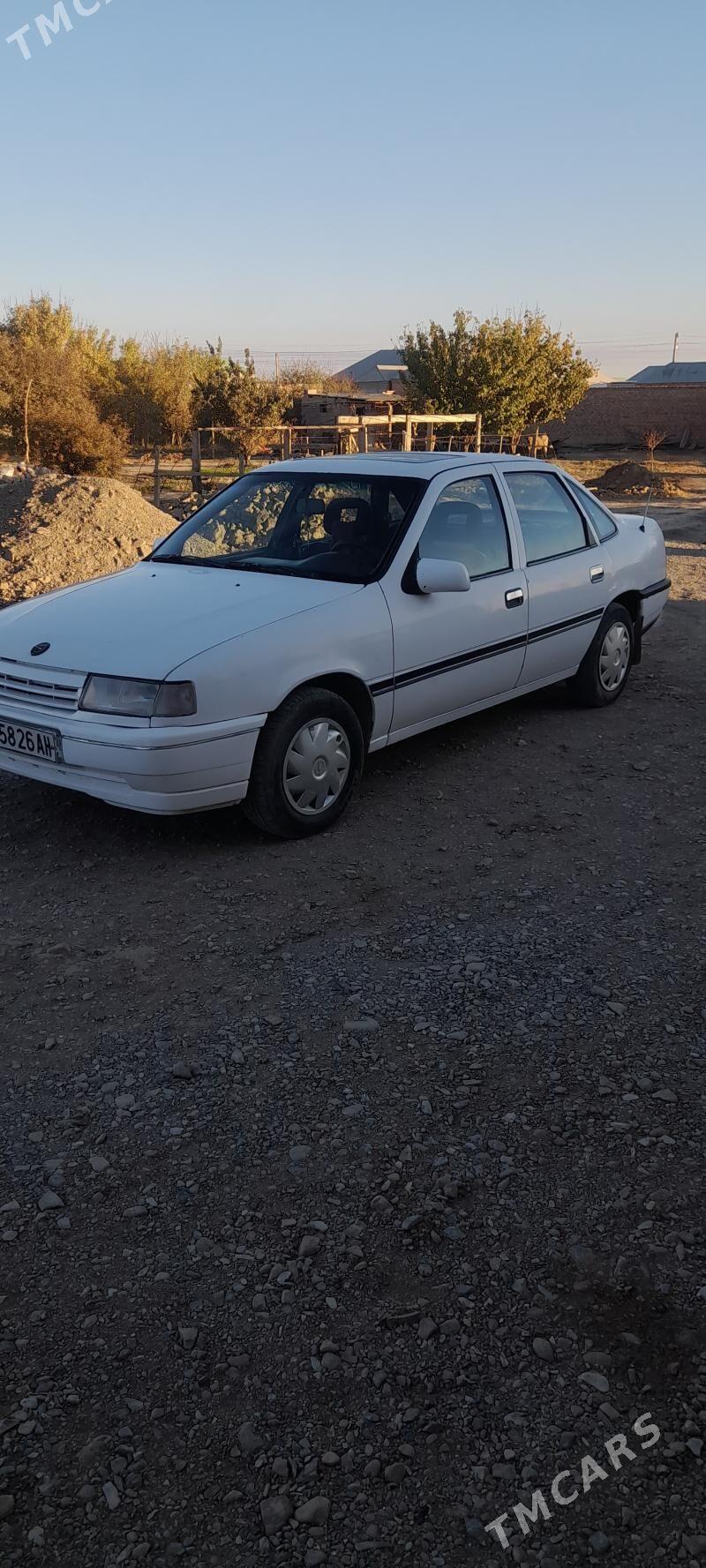 Opel Vectra 1991 - 34 000 TMT - Бахарден - img 2