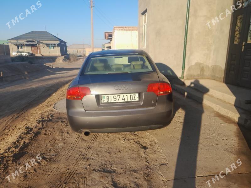 Audi A4 2005 - 100 000 TMT - Дашогуз - img 4