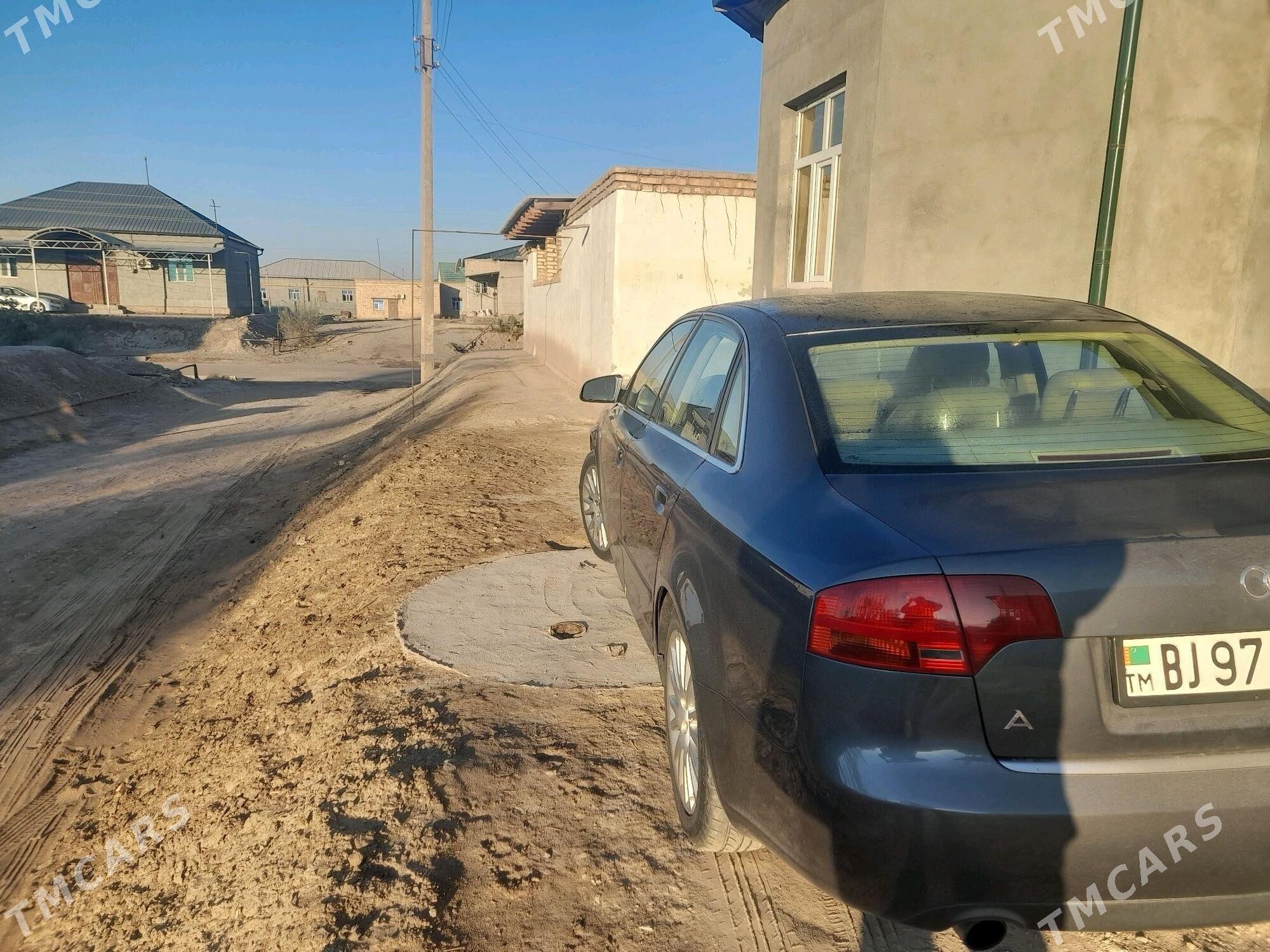 Audi A4 2005 - 100 000 TMT - Дашогуз - img 6