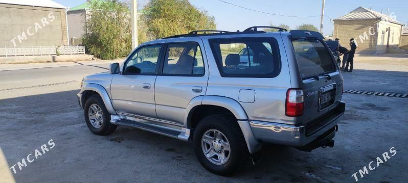 Toyota 4Runner 2002 - 148 000 TMT - Мары - img 3