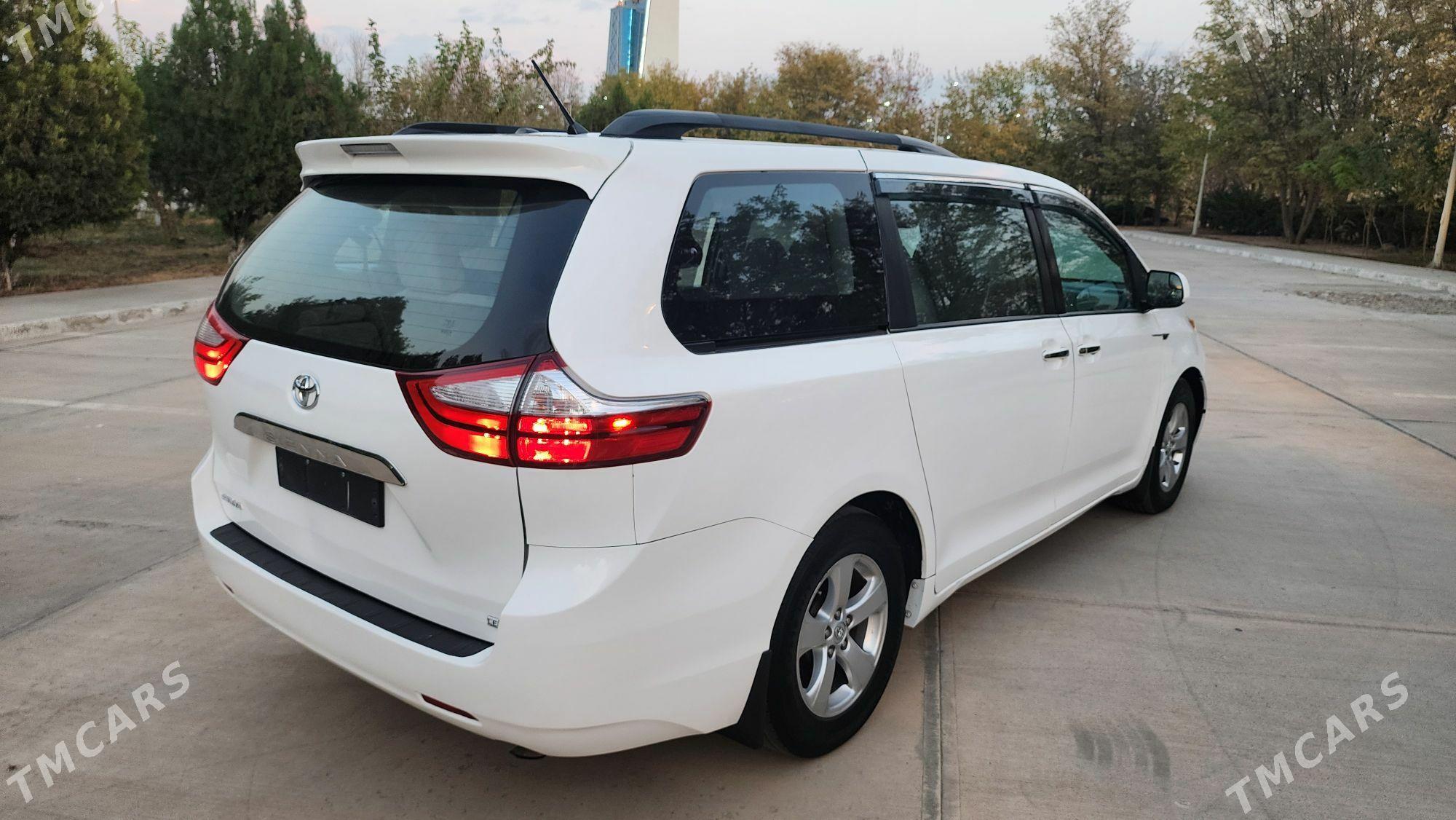 Toyota Sienna 2017 - 343 000 TMT - Aşgabat - img 5
