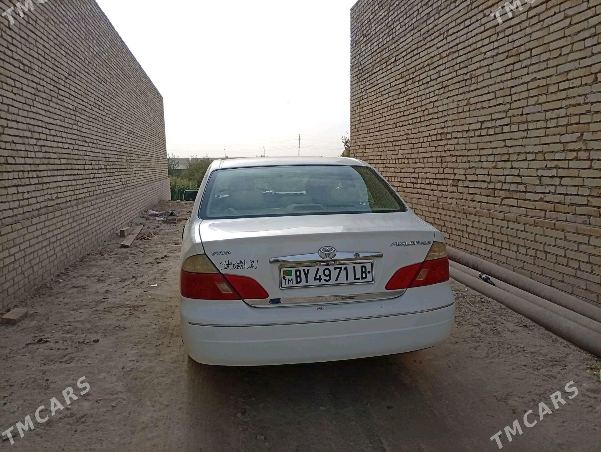 Toyota Avalon 2001 - 175 000 TMT - Керки - img 1