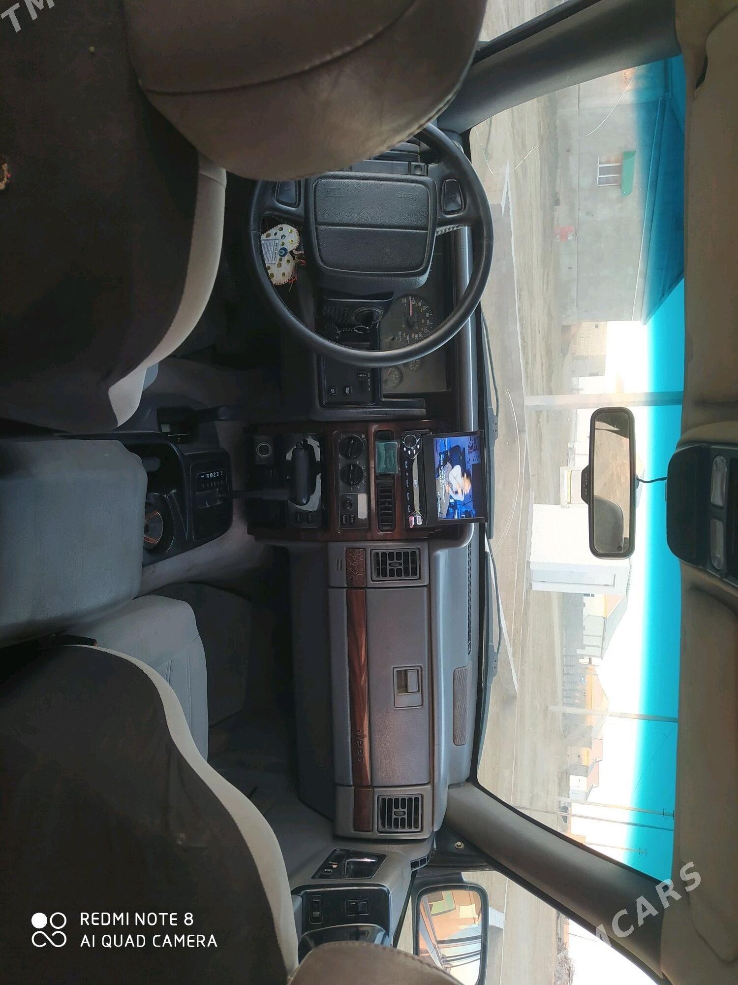 Jeep Grand Cherokee 1994 - 65 000 TMT - Эсенгулы - img 1