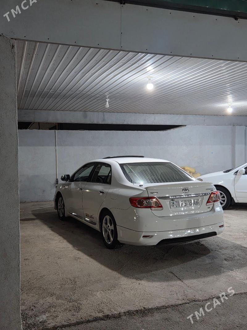 Toyota Corolla 2013 - 230 000 TMT - 10 мкр - img 2