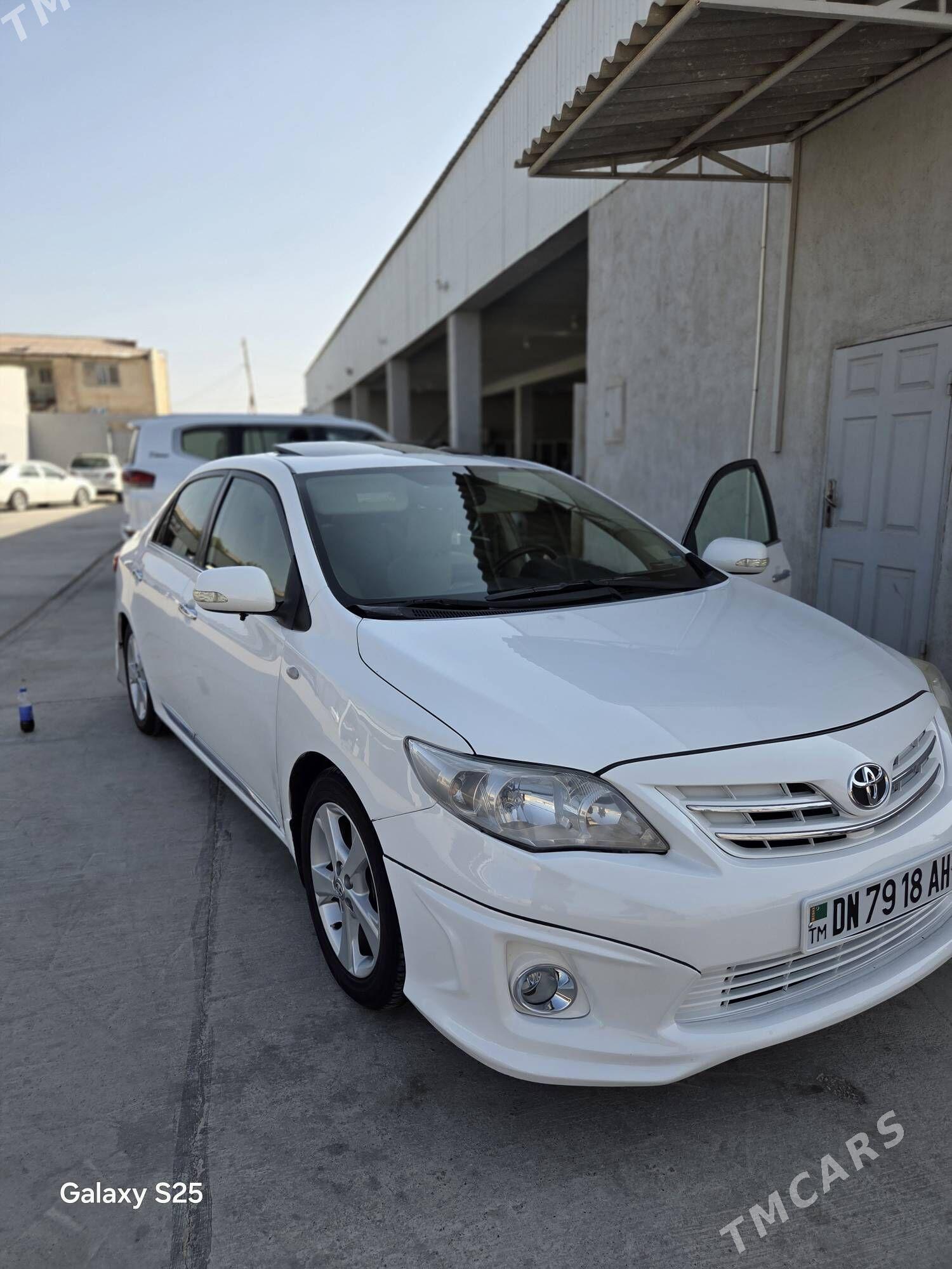 Toyota Corolla 2013 - 230 000 TMT - 10 мкр - img 7