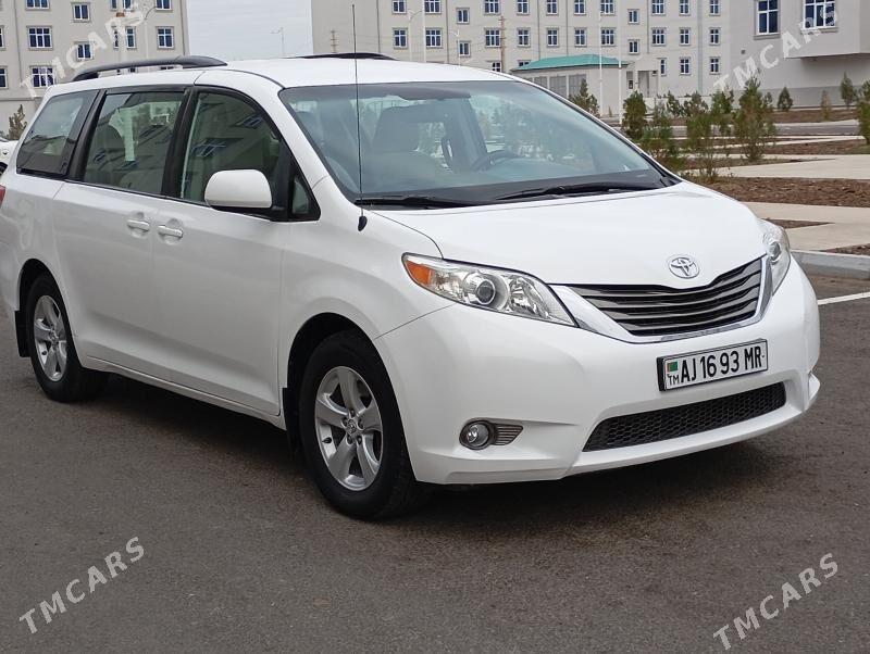 Toyota Sienna 2012 - 280 000 TMT - Мары - img 3