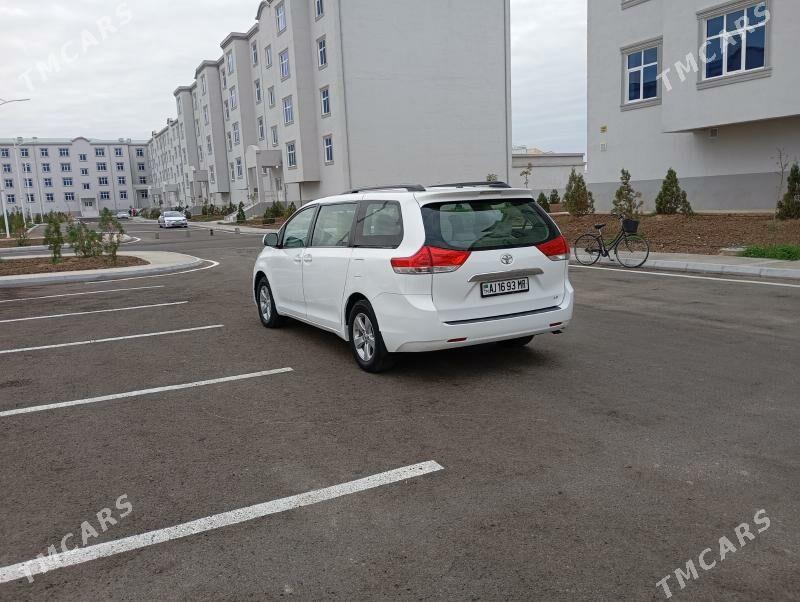 Toyota Sienna 2012 - 280 000 TMT - Мары - img 7