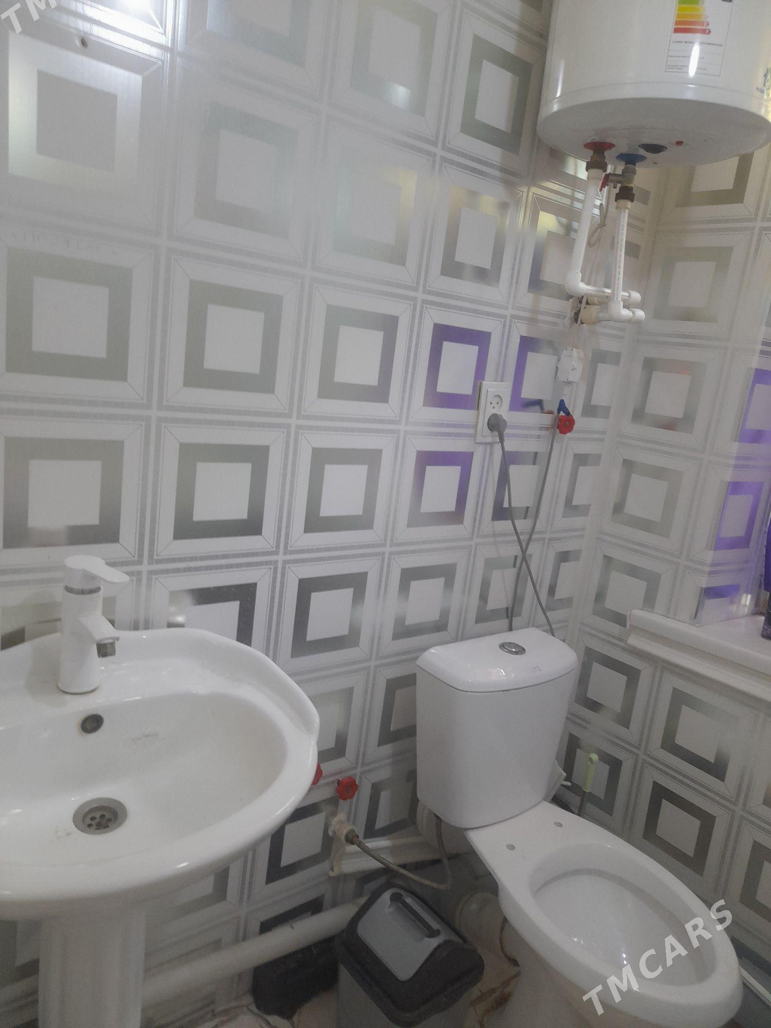 1 комн 1 этаж  кв от хозяина мкр-не Шёлкоматалка - Туркменабат - img 4