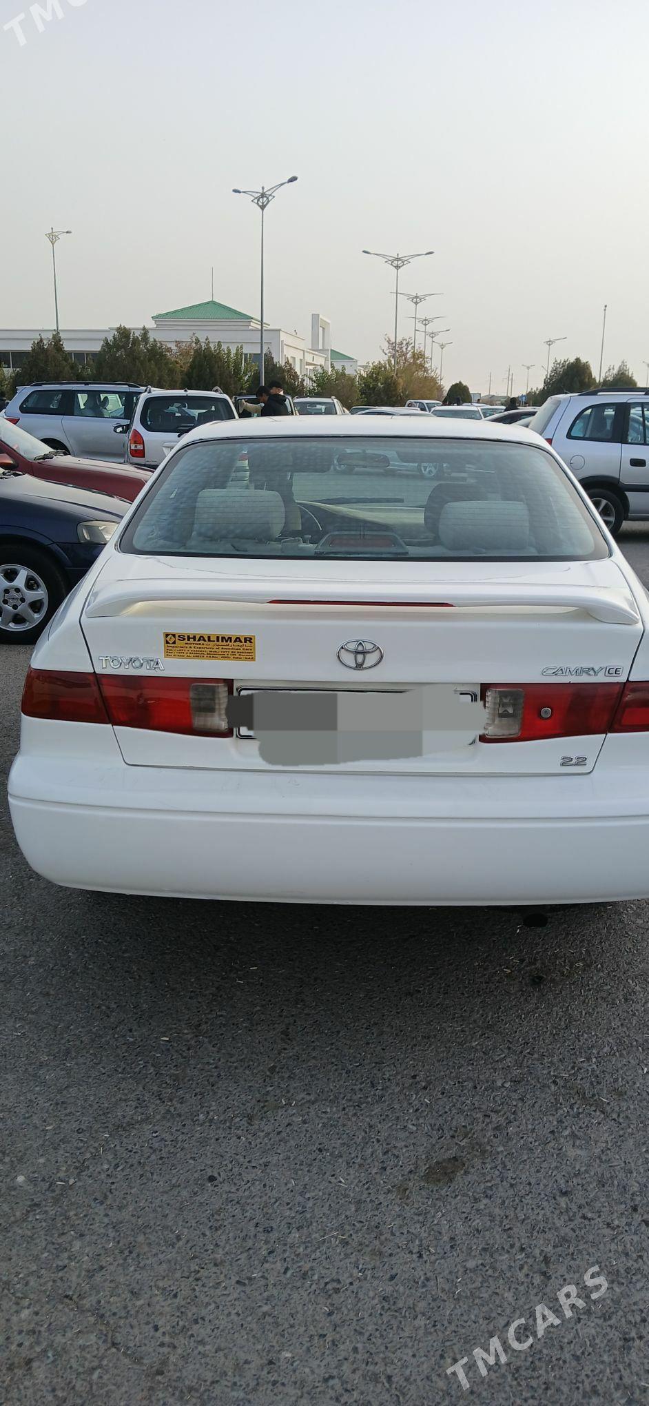 Toyota Camry 2001 - 150 000 TMT - Дашогуз - img 3
