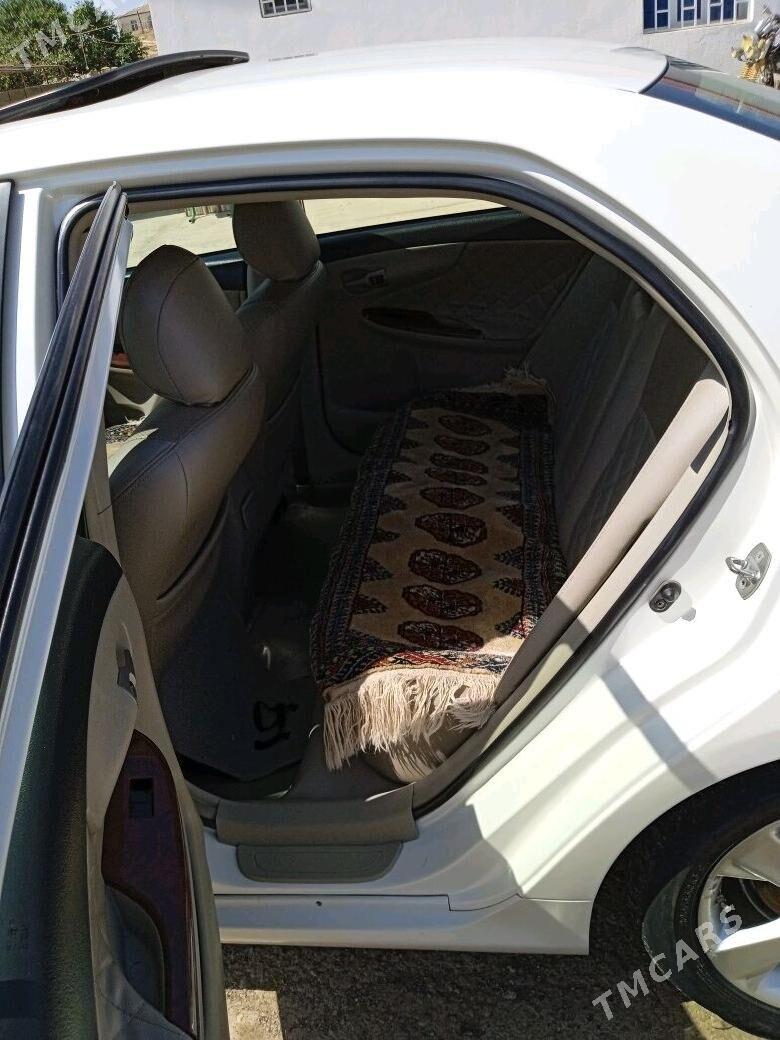 Toyota Corolla 2012 - 186 000 TMT - Balkanabat - img 8