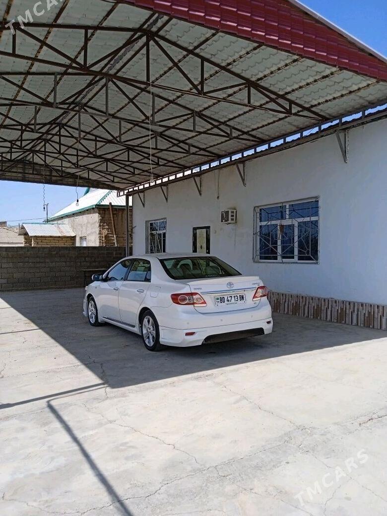 Toyota Corolla 2012 - 186 000 TMT - Balkanabat - img 9