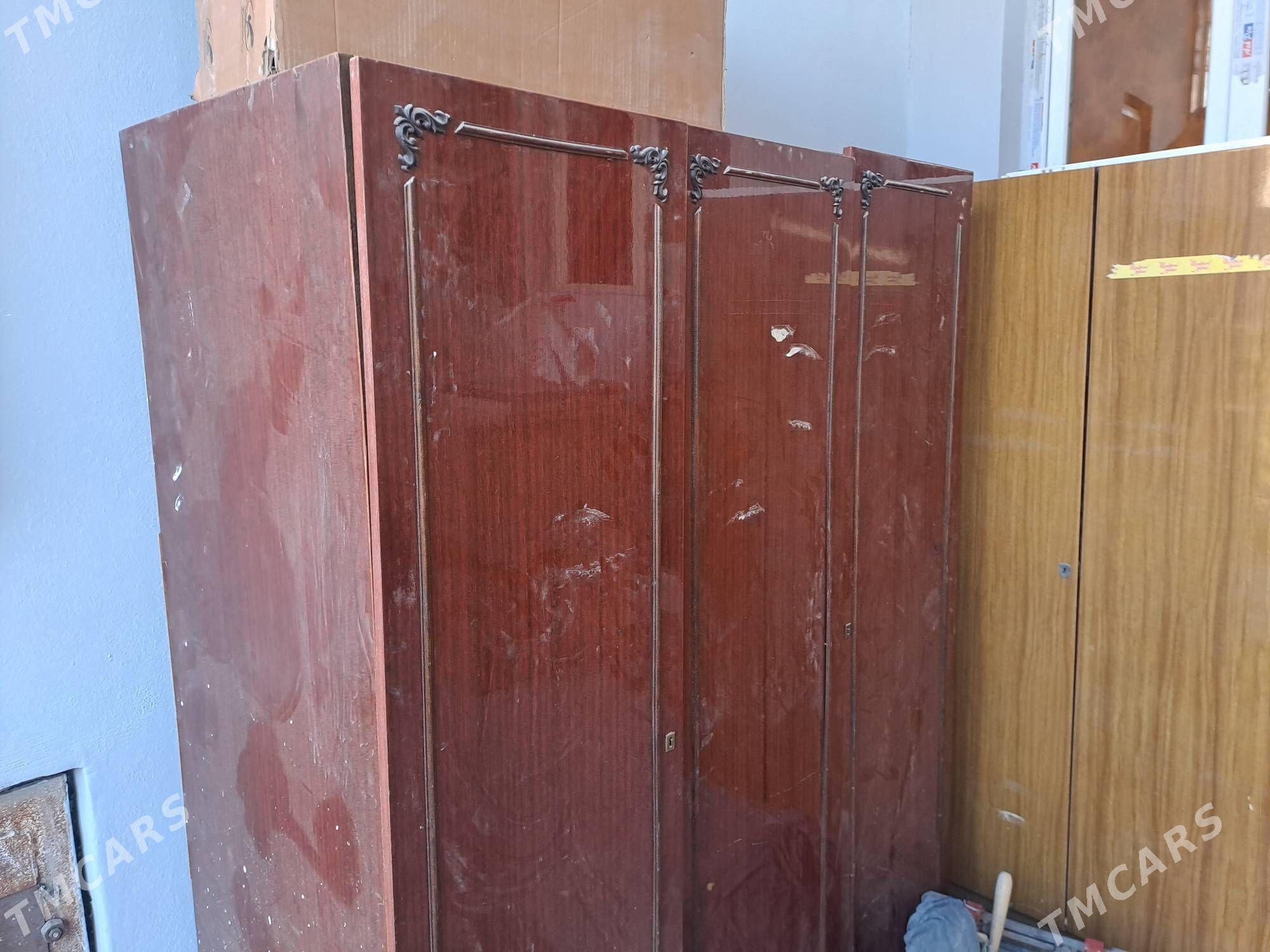 шкаф трюмо спальный диван - Дашогуз - img 2