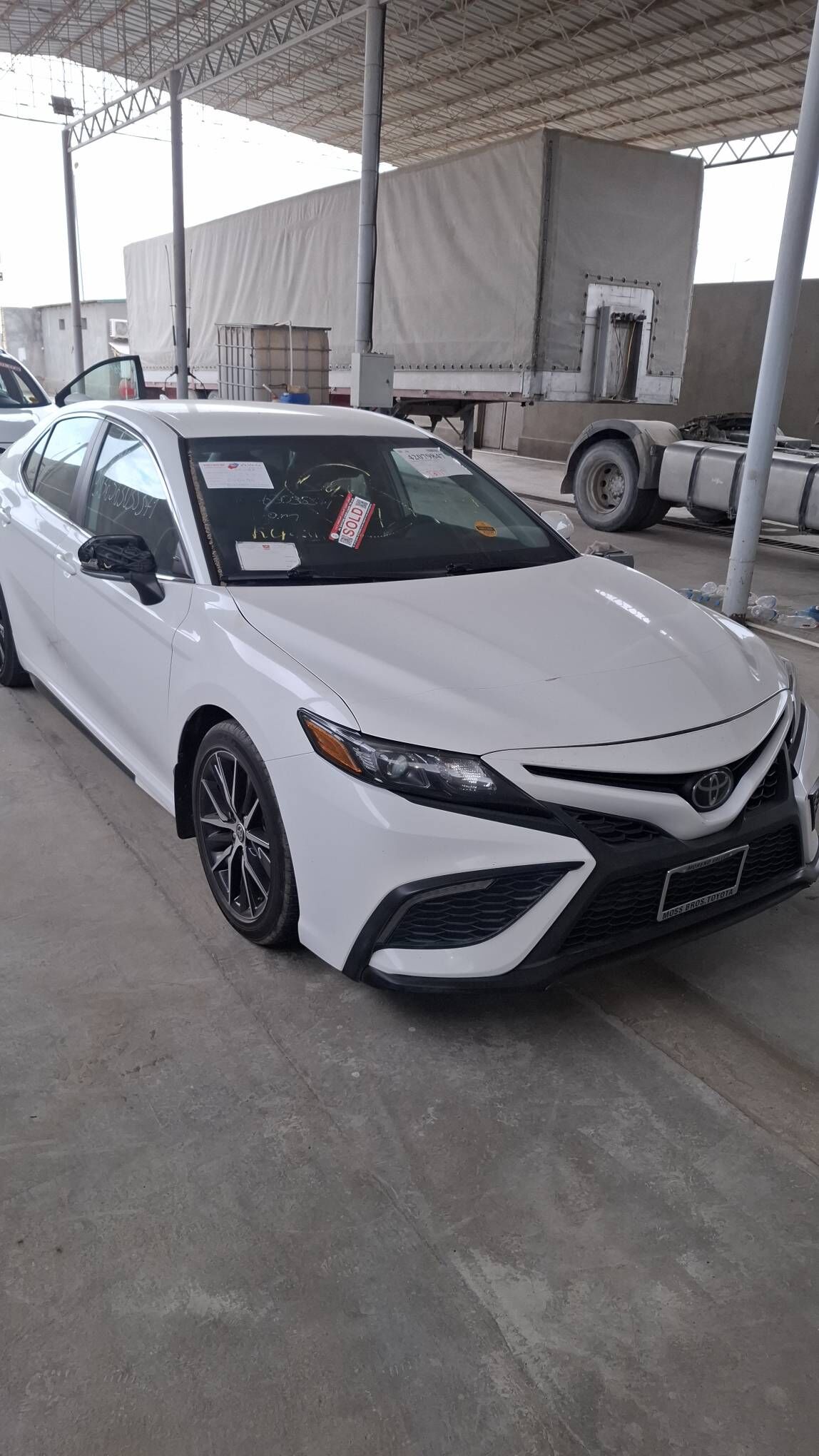 Toyota Camry 2022 - 345 000 TMT - Kerki - img 4