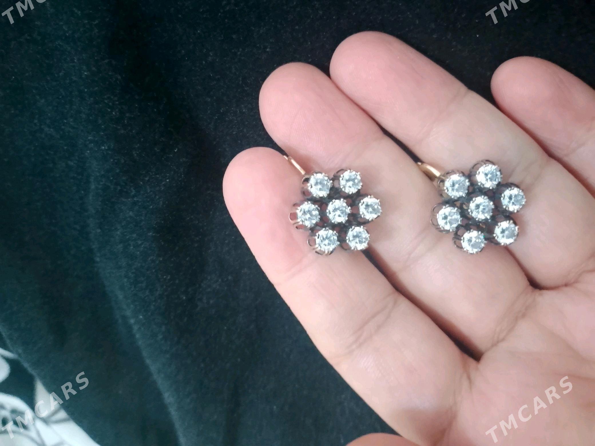 Gyzyl gulaksyrga - ул. Московская (10 йыл абаданчылык ш.) - img 2