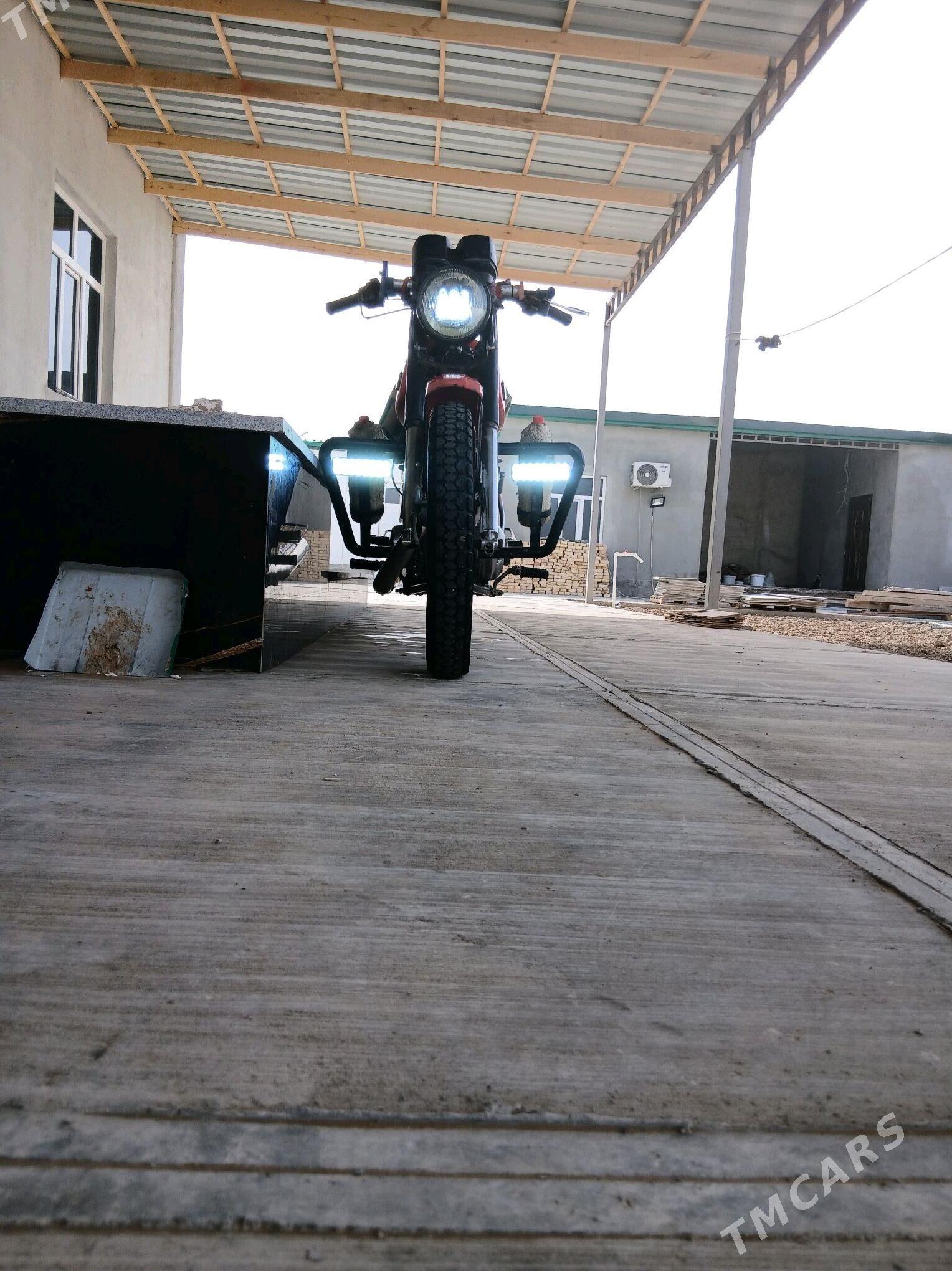 Jawa 300 2022 - 12 000 TMT - Ak bugdaý etraby - img 4