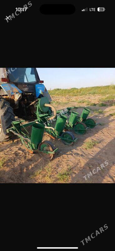 MTZ T-28 2014 - 19 000 TMT - Мары - img 1