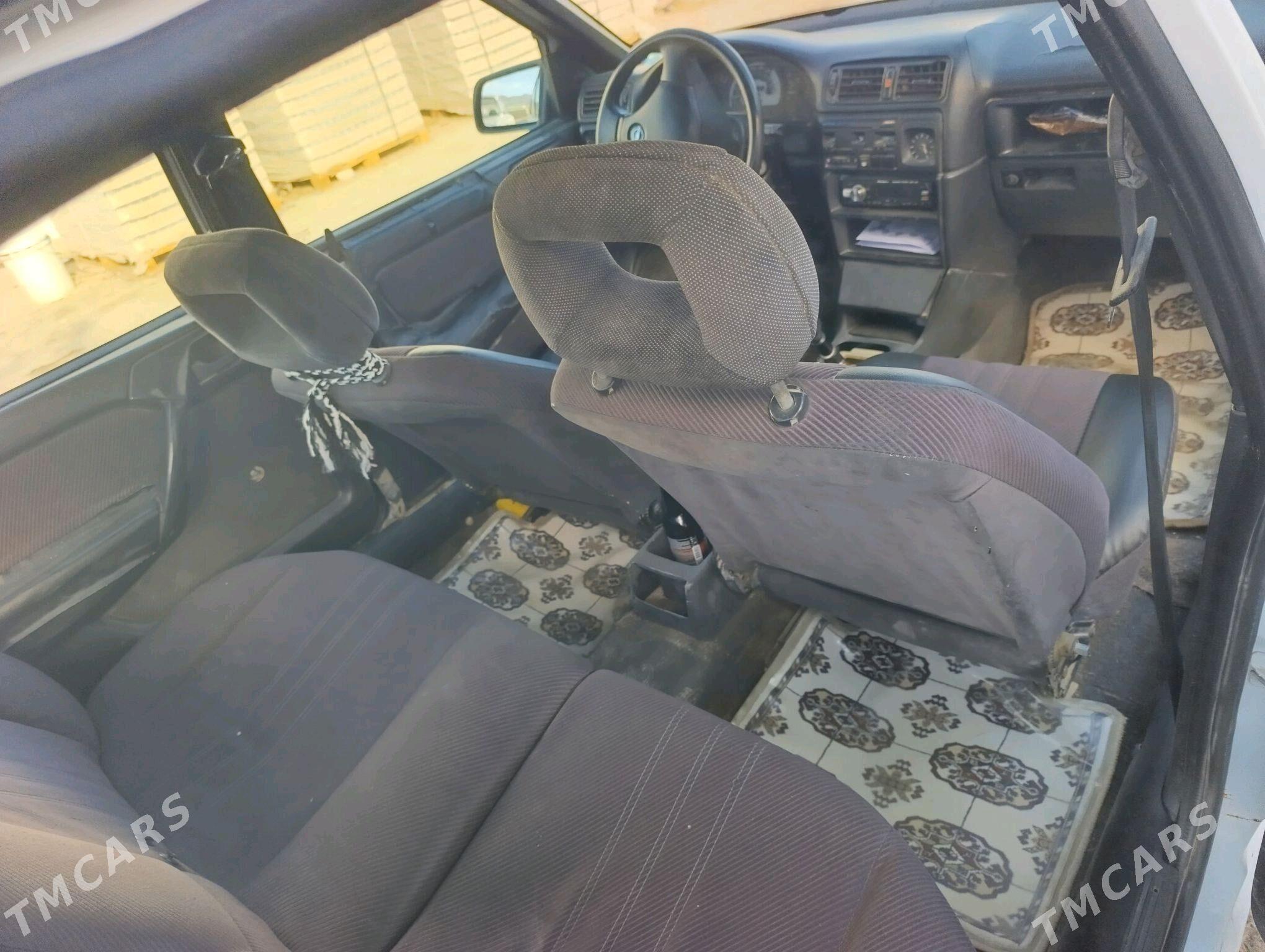 Opel Vectra 1992 - 40 000 TMT - Яшлык - img 5