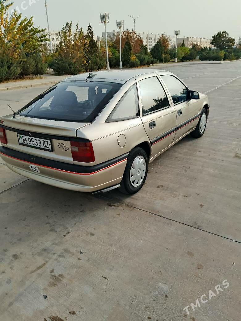 Opel Vectra 1992 - 35 000 TMT - Дашогуз - img 3