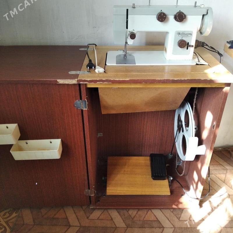 Tikin maşın. Швейная машинка. - Туркменабат - img 2