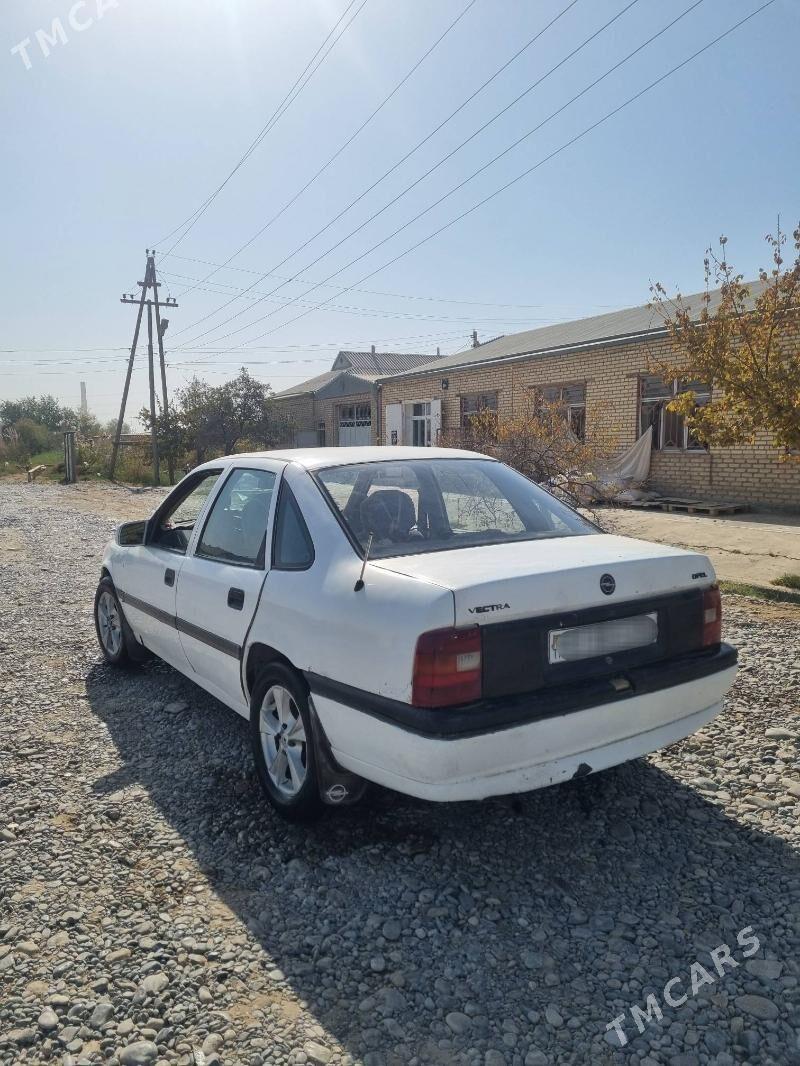 Opel Vectra 1990 - 25 000 TMT - Мары - img 3