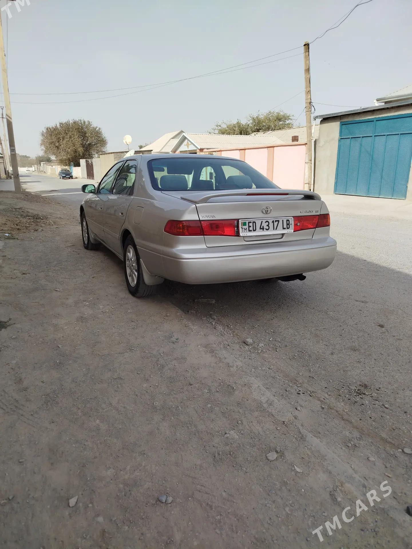 Toyota Camry 2000 - 170 000 TMT - Магданлы - img 6