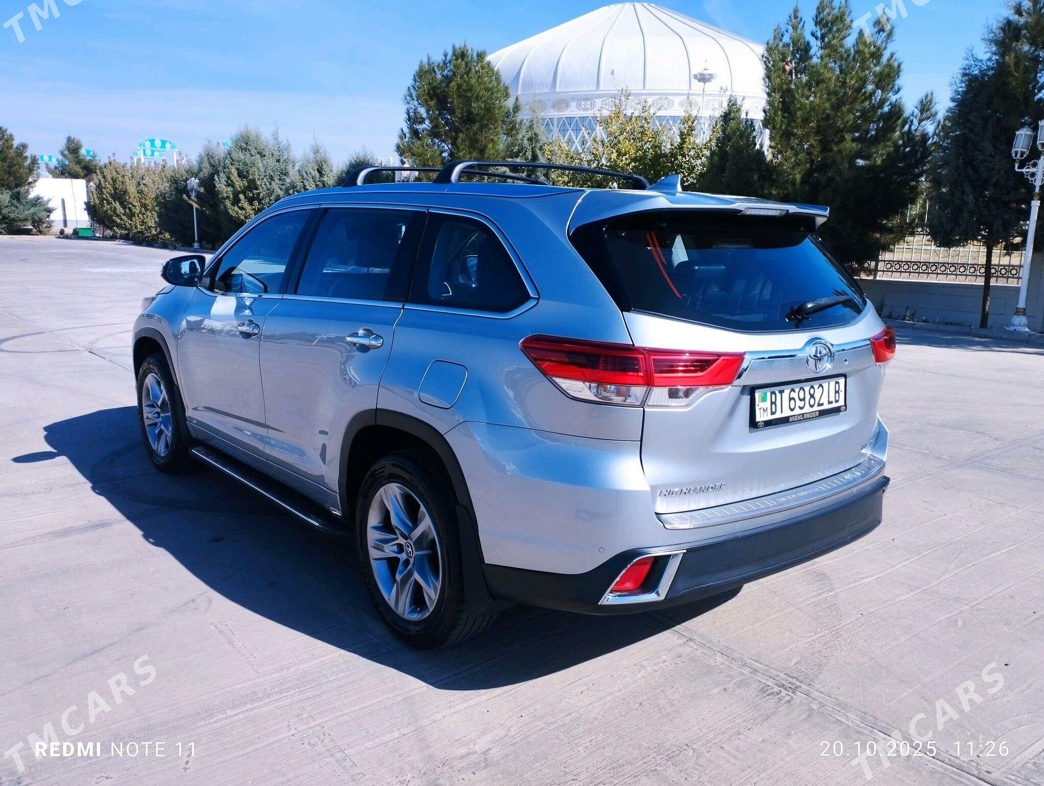 Toyota Highlander 2017 - 460 000 TMT - Saýat - img 4