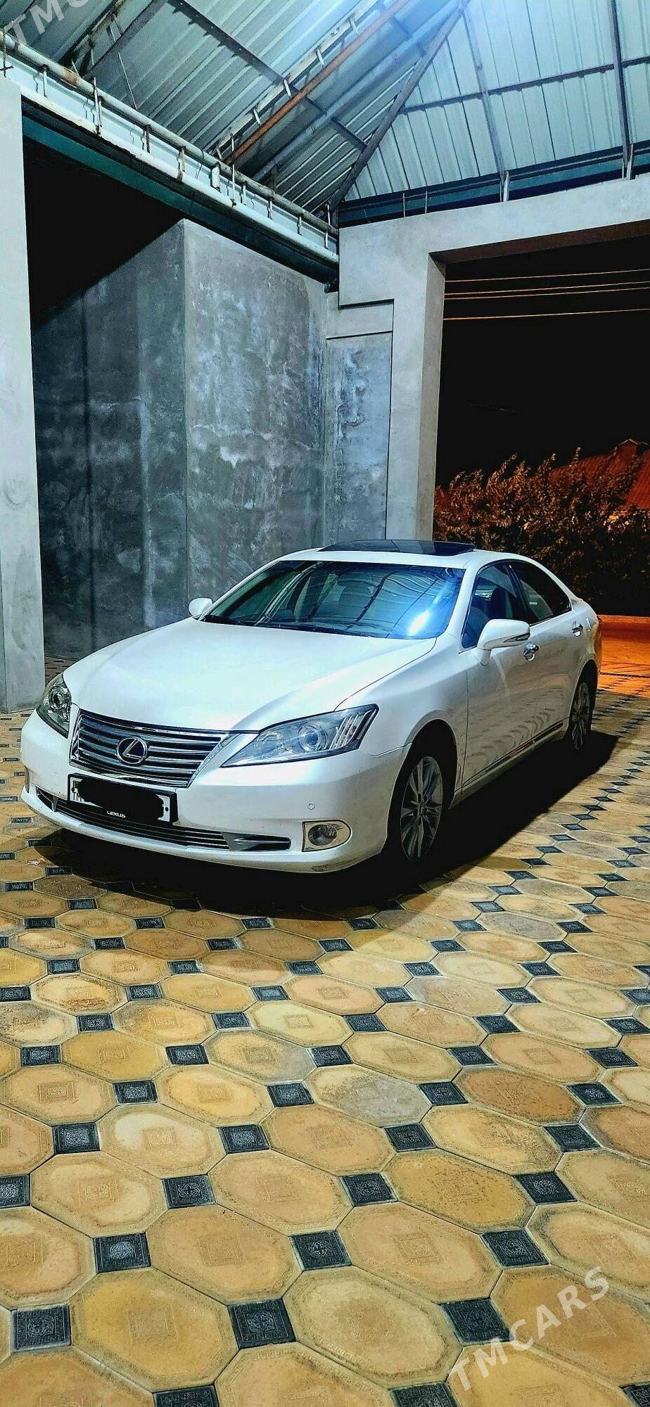 Lexus ES 350 2012 - 240 000 TMT - Бузмеин - img 1