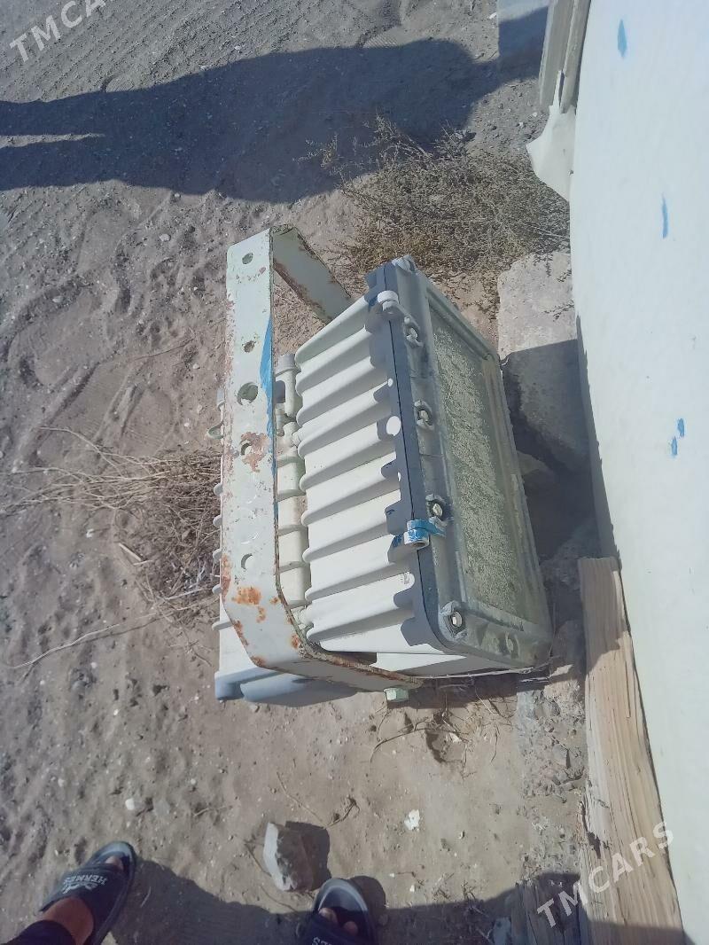 prozektor - Туркменбаши - img 3