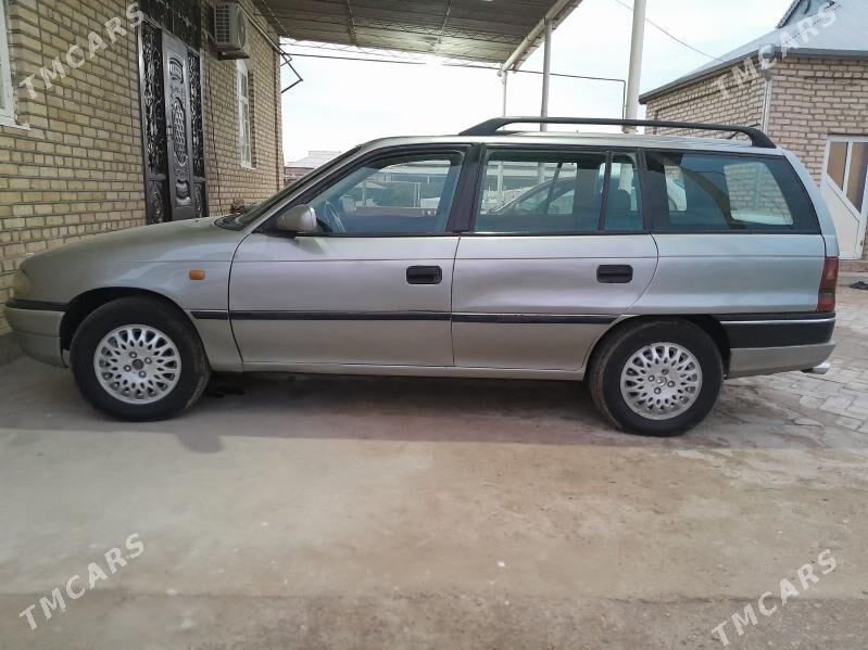 Opel Astra 1995 - 38 000 TMT - Murgap - img 1