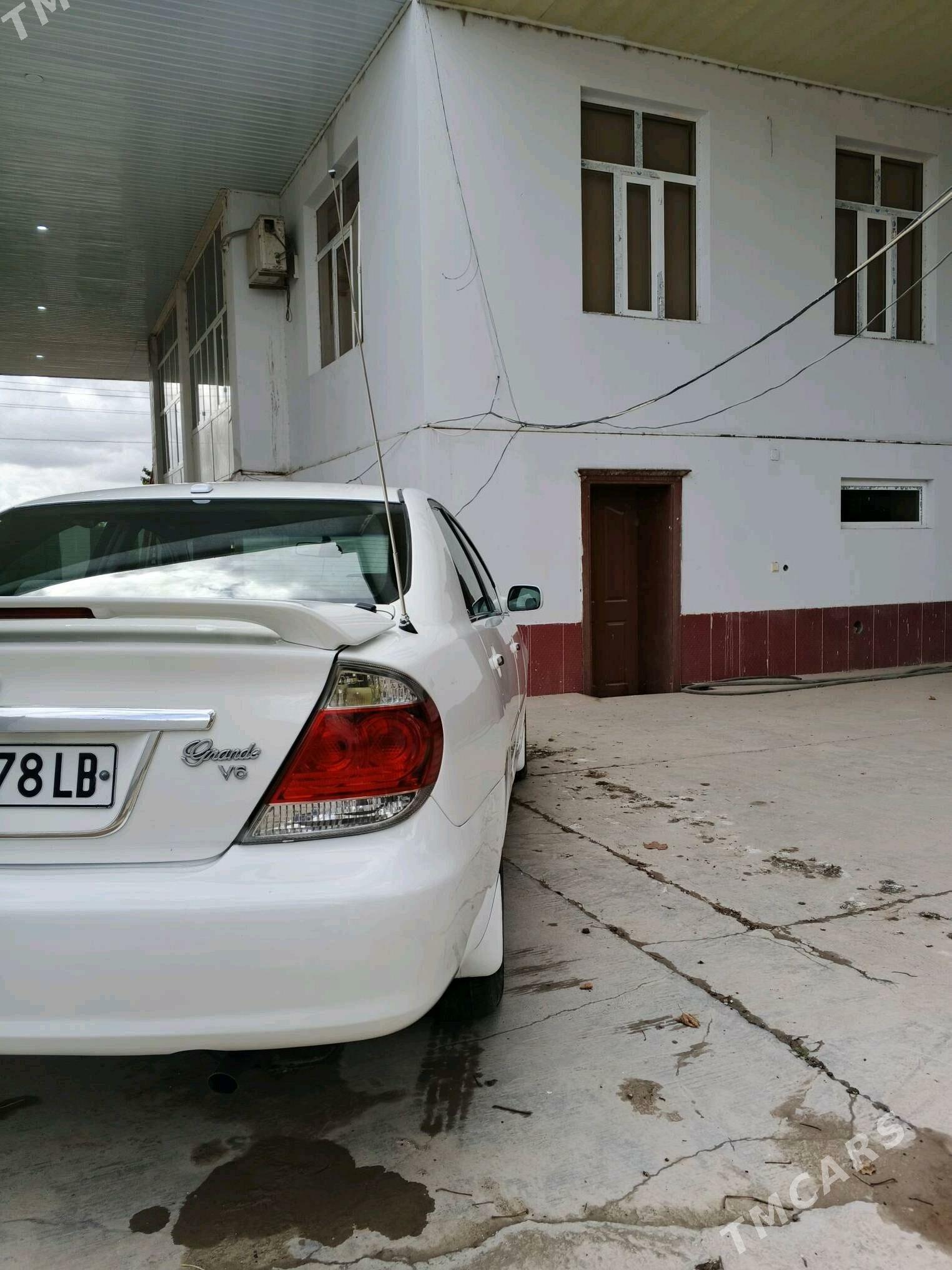 Toyota Camry 2003 - 157 000 TMT - Халач - img 2