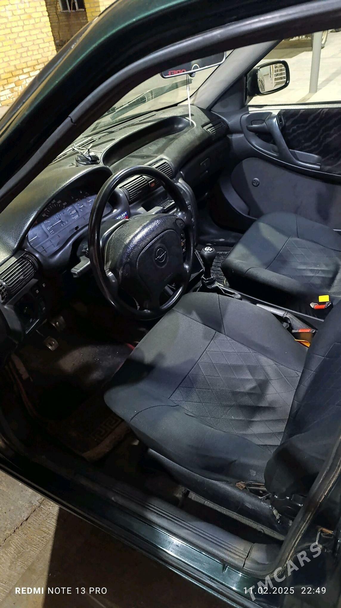 Opel Astra 1994 - 42 000 TMT - Dänew - img 3