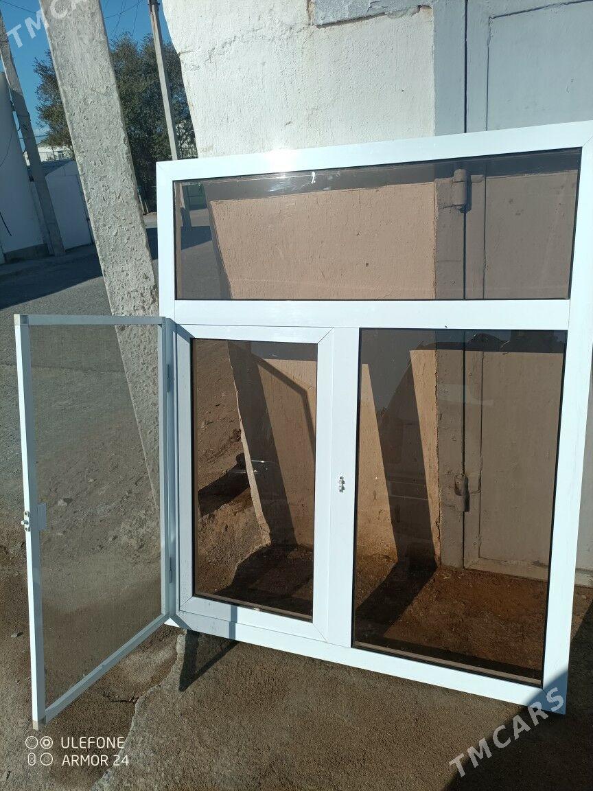 Окна - Туркменбаши - img 2