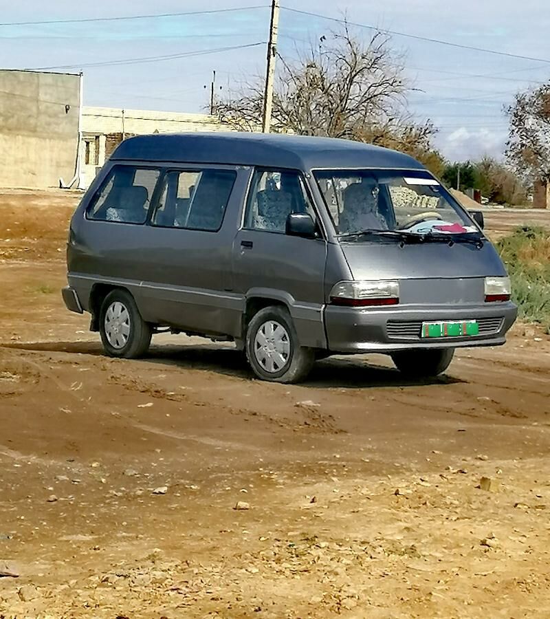 Toyota Hiace 1989 - 41 000 TMT - Байрамали - img 5