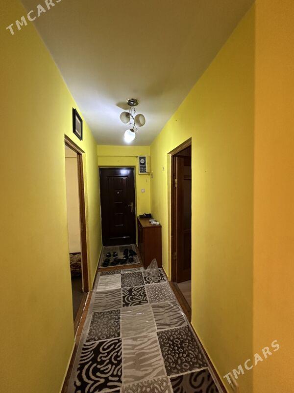 Engels 4 komnat - 30 мкр - img 1