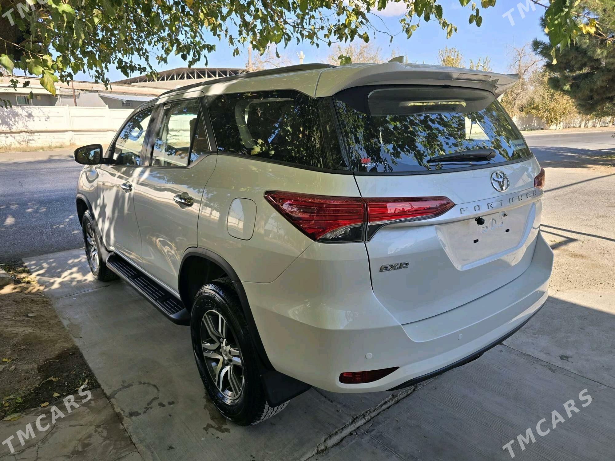 Toyota Fortuner 2024 - 592 000 TMT - Ашхабад - img 1