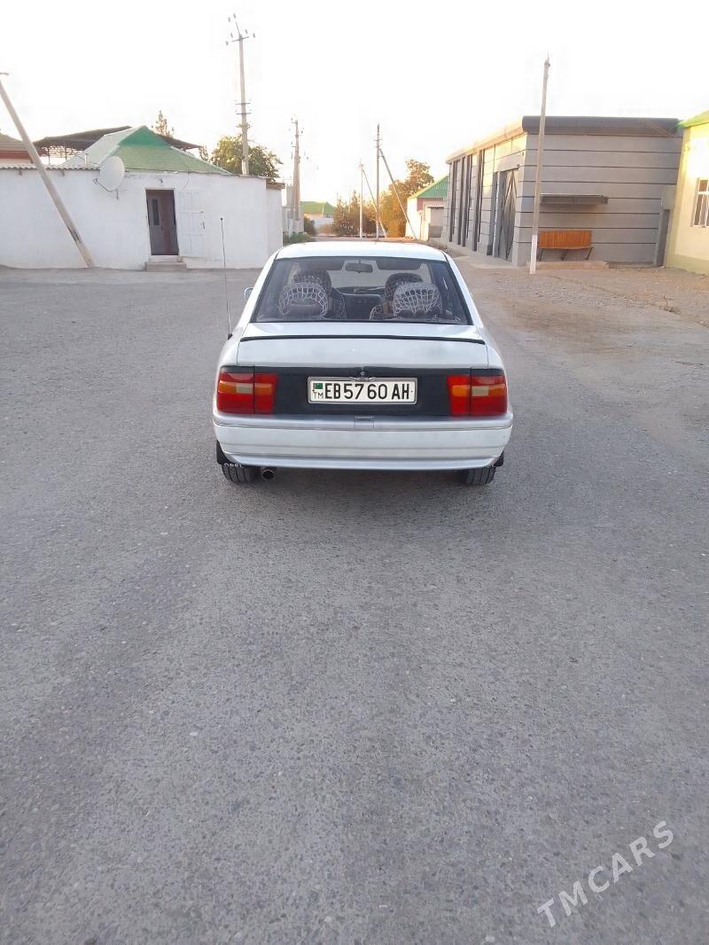 Opel Vectra 1990 - 50 000 TMT - Ашхабад - img 2
