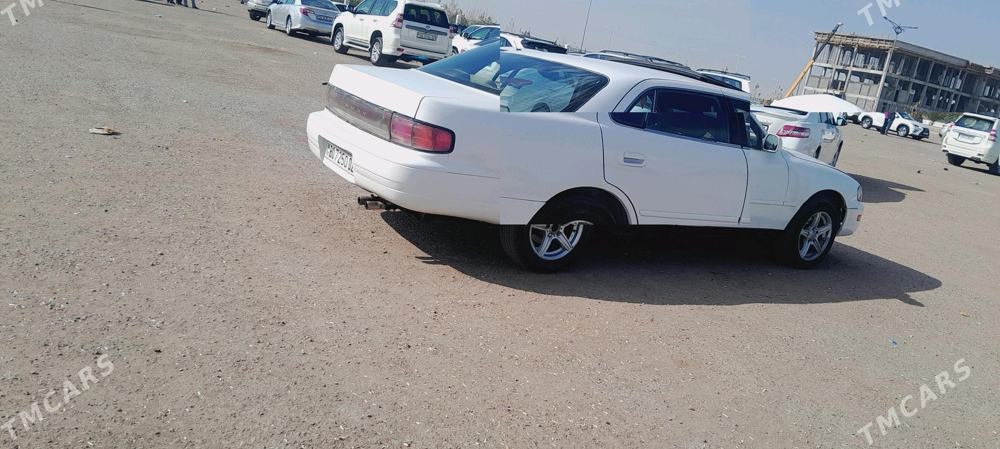 Toyota Camry 1993 - 65 000 TMT - Gubadag - img 1