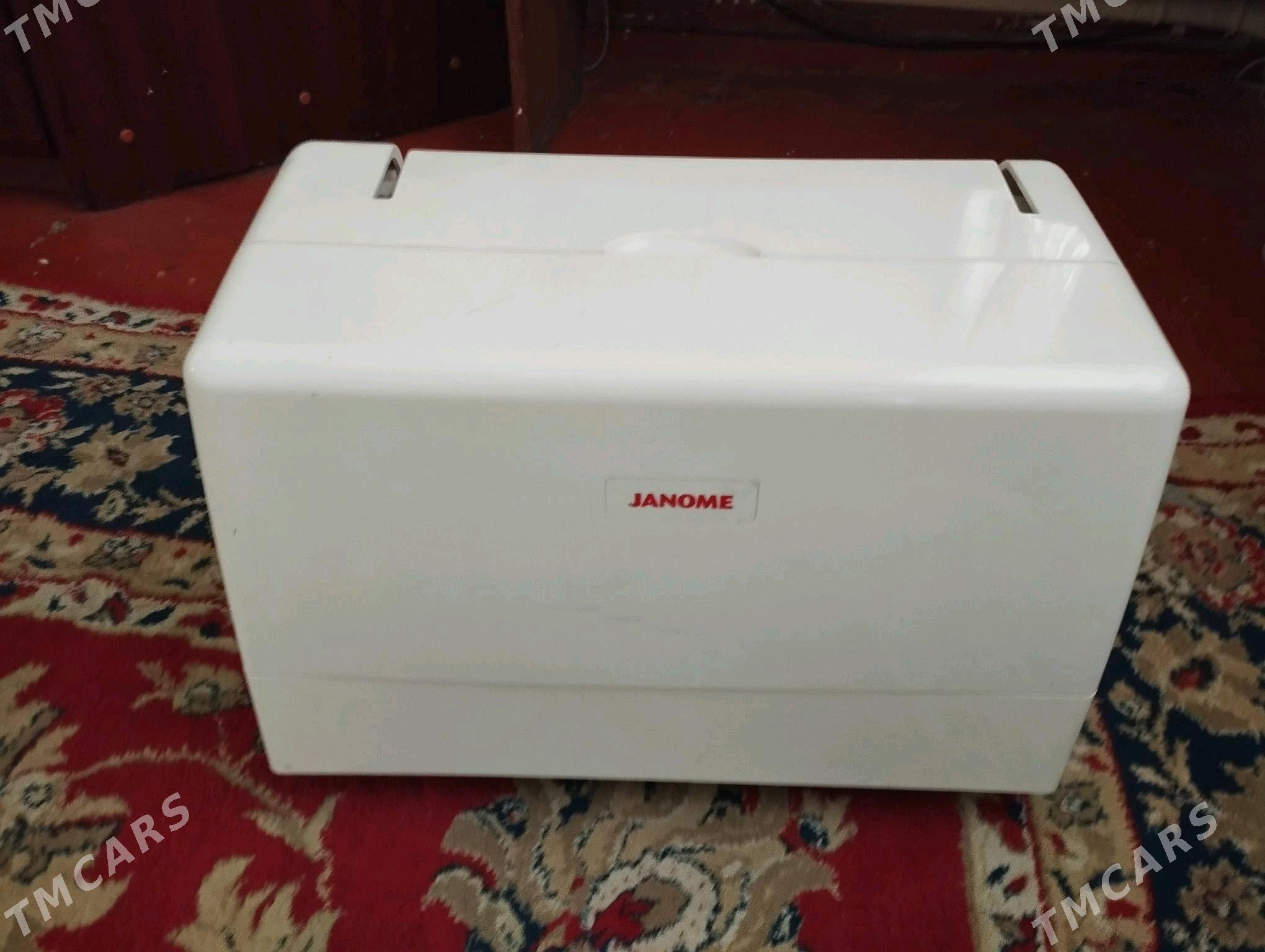 Janome Kampyuter yaka masyn - Ýalkym - img 1