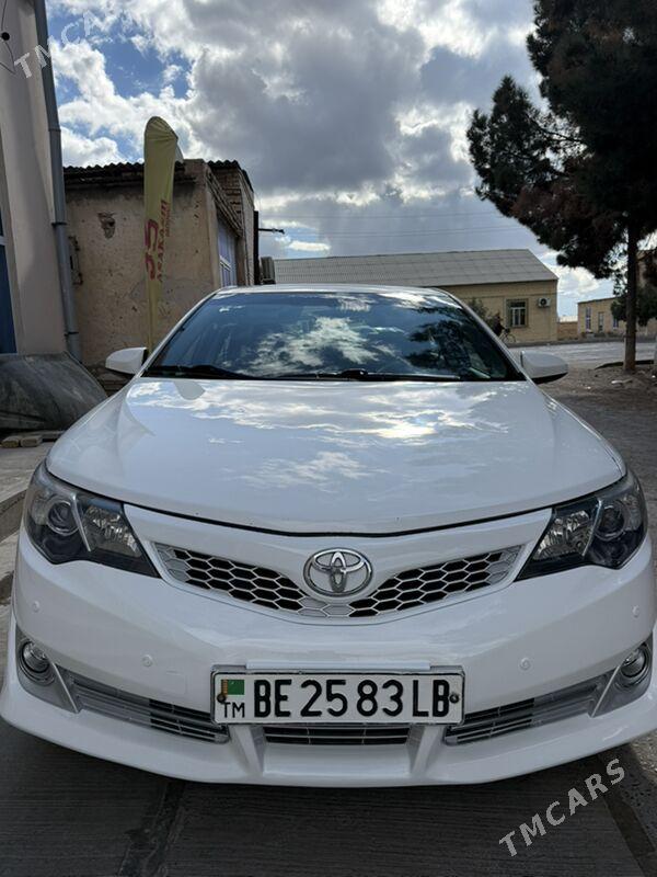 Toyota Camry 2012 - 220 000 TMT - Dänew - img 4