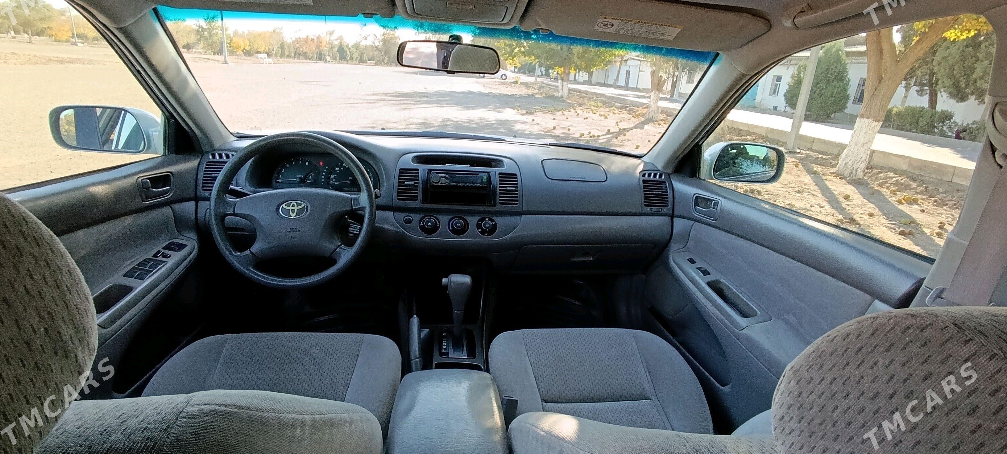 Toyota Camry 2003 - 155 000 TMT - Дашогуз - img 5