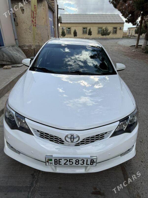 Toyota Camry 2012 - 220 000 TMT - Dänew - img 3